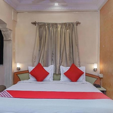 Hotel Tushar Pune Eksteriør billede