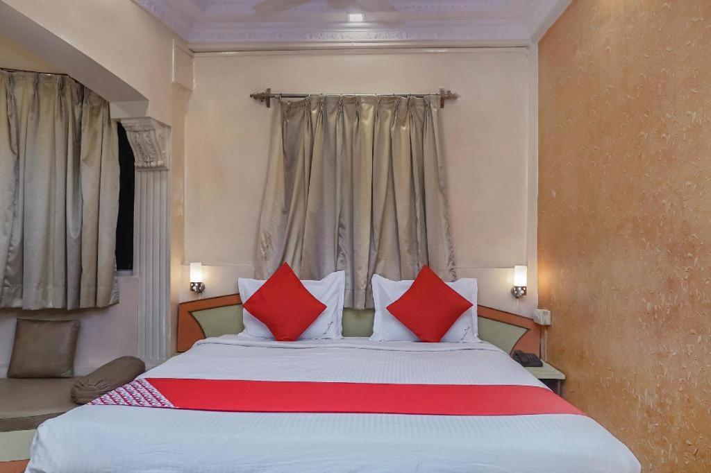 Hotel Tushar Pune Eksteriør billede
